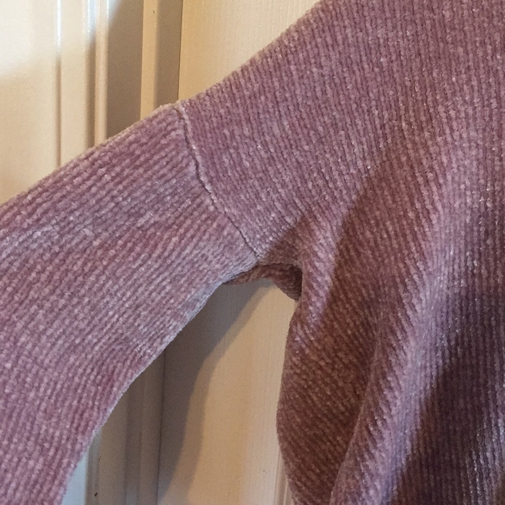 Sweater - Picture 3 of 4
